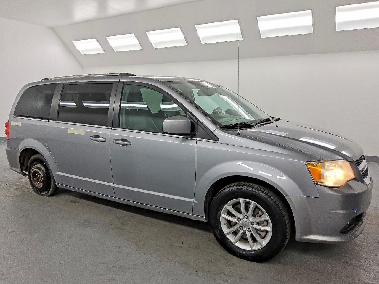 2019 Dodge Grand Caravan Sxt - zdjęcie 4
