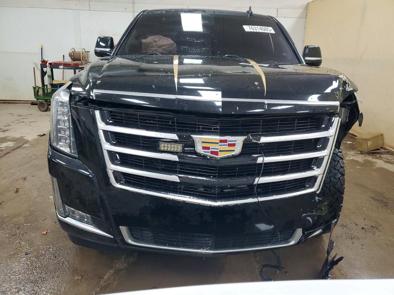 2016 Cadillac Escalade Luxury - zdjęcie 5