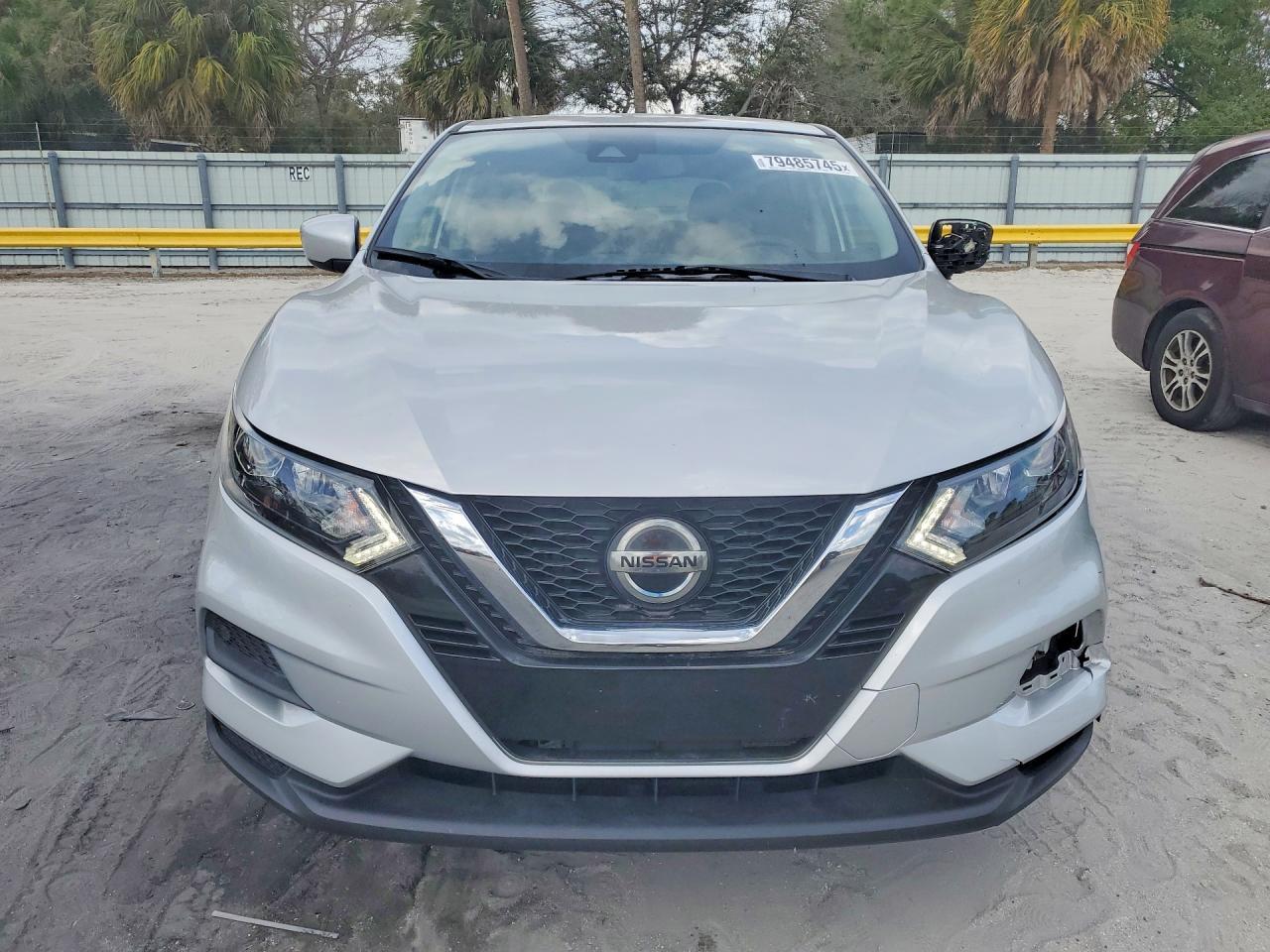2020 Nissan Rogue Sport S - zdjęcie 5