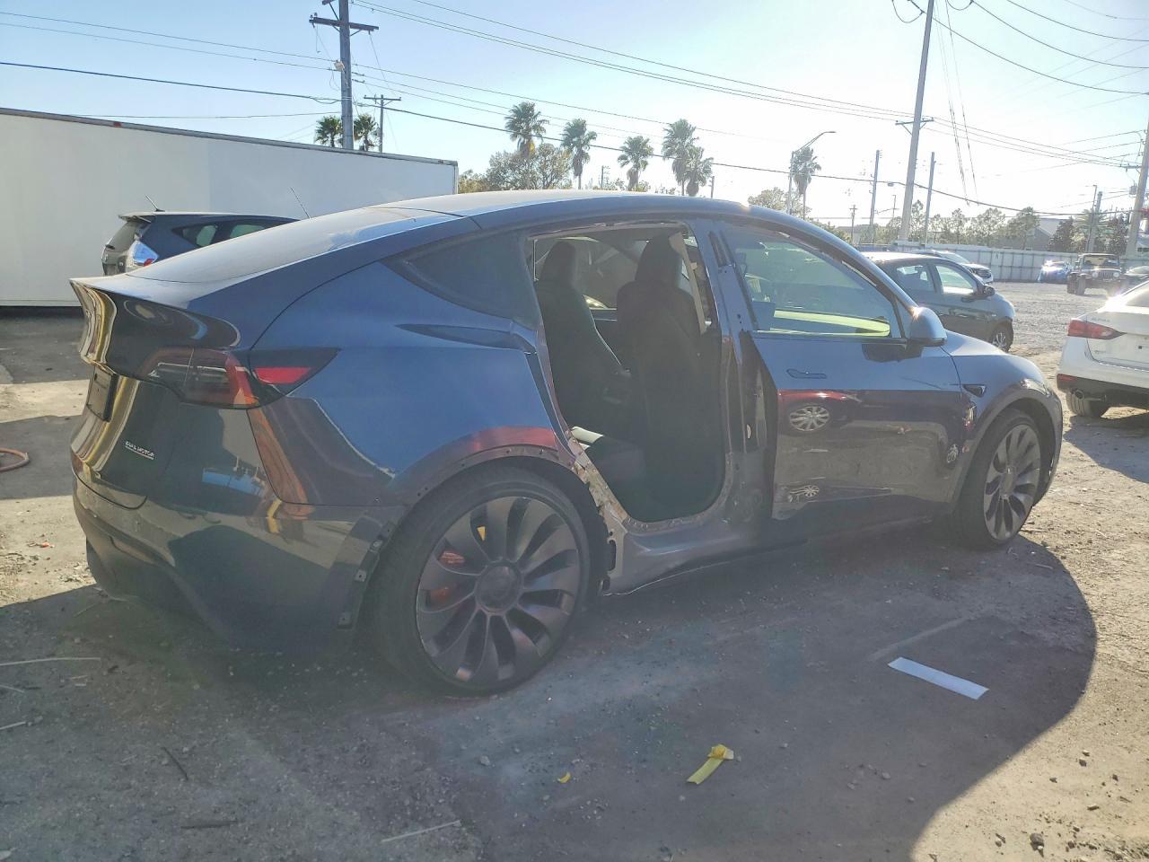 2023 Tesla Model Y - zdjęcie 3