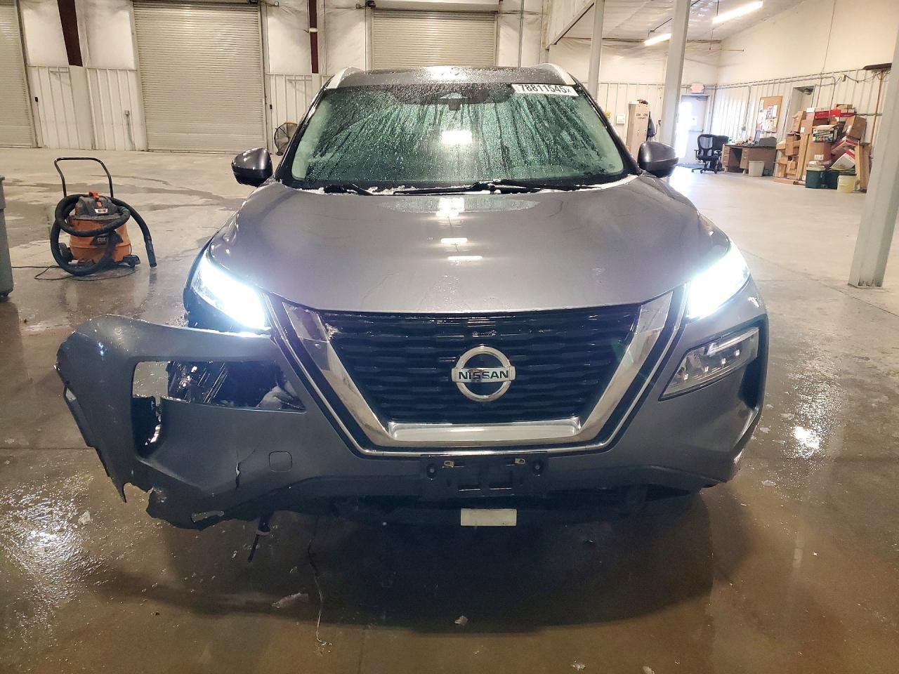 2021 Nissan Rogue Sv - zdjęcie 5