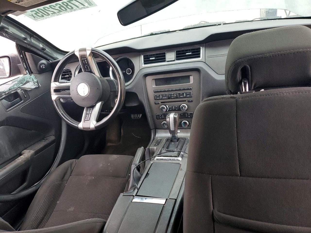 2014 Ford Mustang - zdjęcie 8
