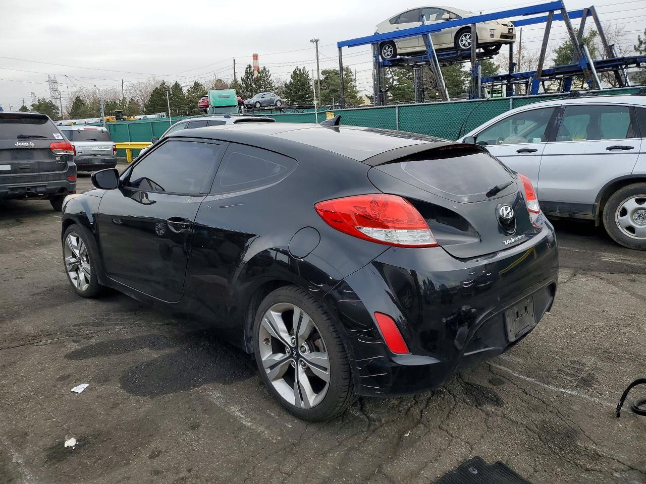 2014 Hyundai Veloster - zdjęcie 2