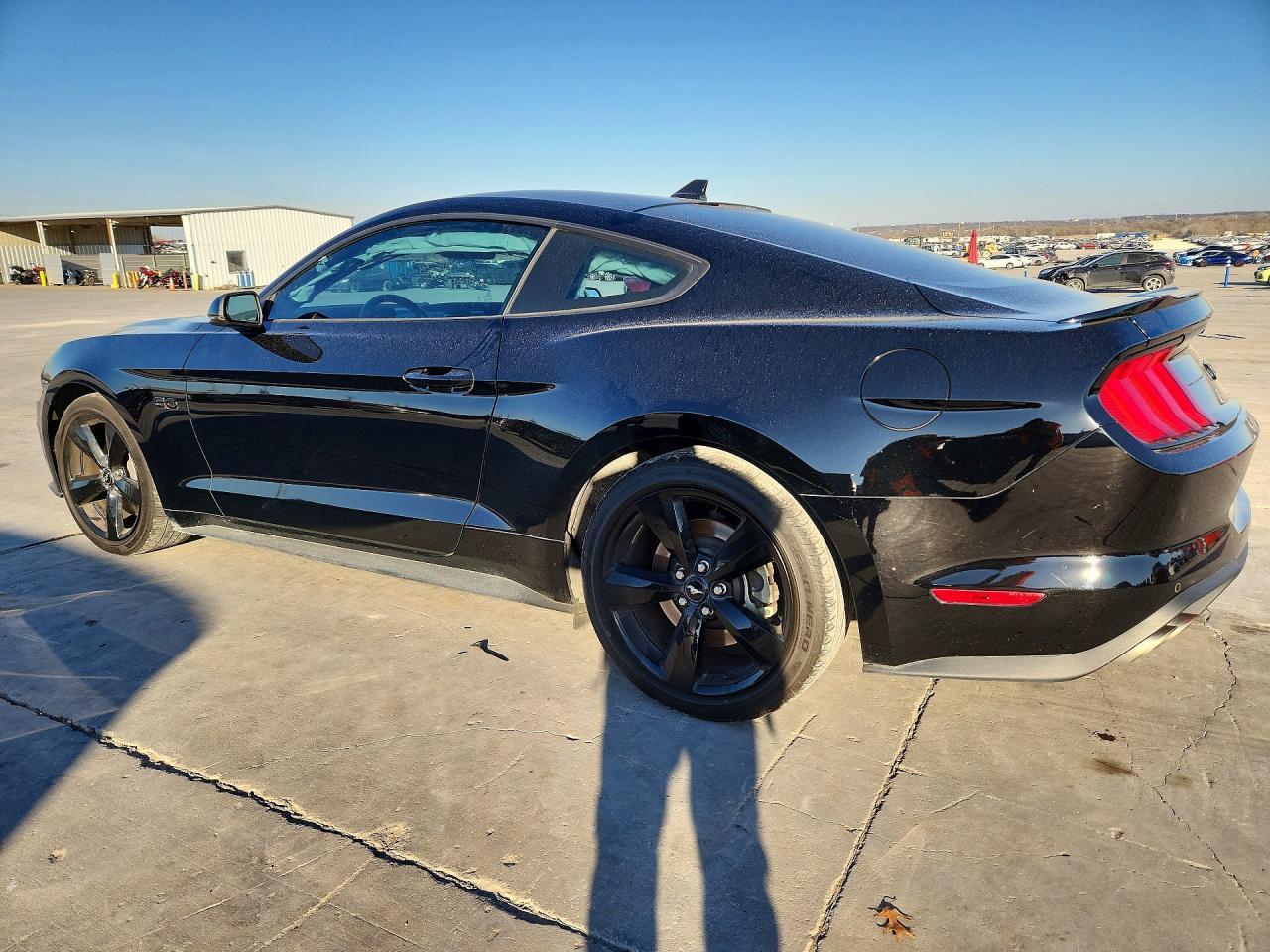 2023 Ford Mustang Gt - zdjęcie 2