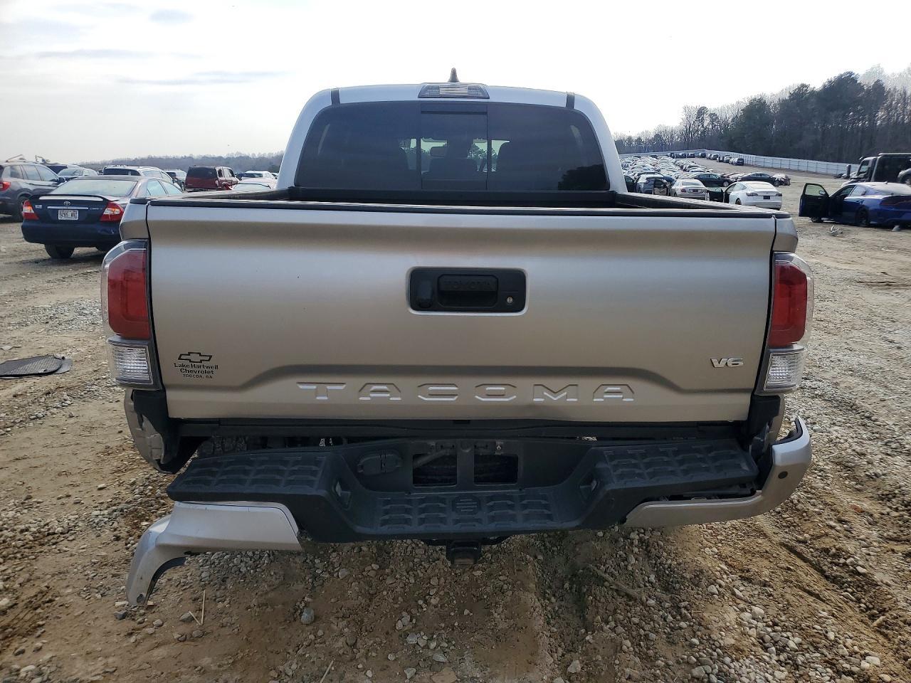 2022 Toyota Tacoma Double Cab - zdjęcie 6