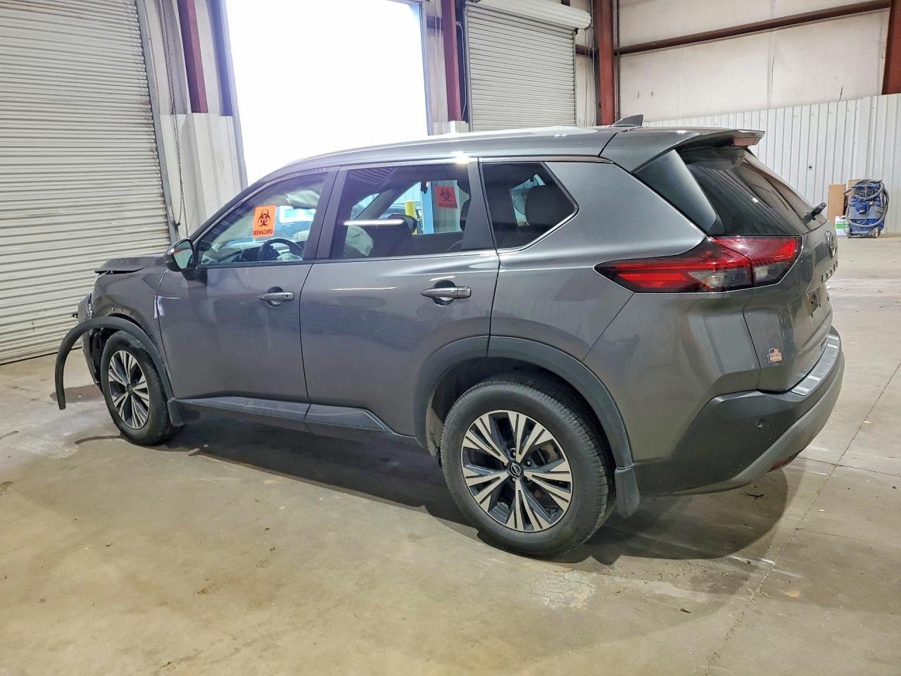 2022 Nissan Rogue Sv - zdjęcie 2