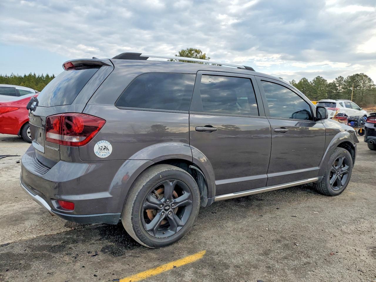 2020 Dodge Journey Crossroad - zdjęcie 3