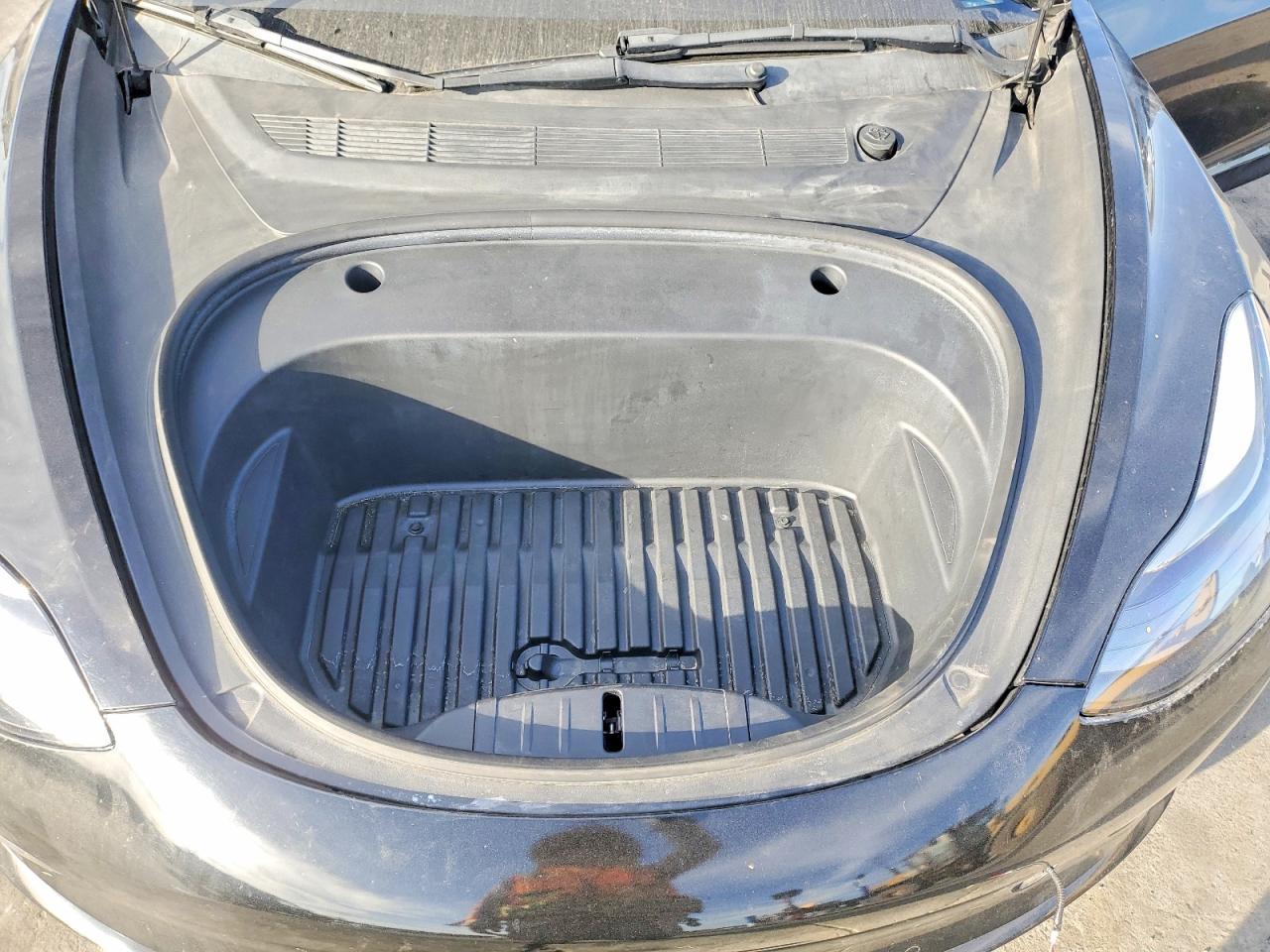 2022 Tesla Model 3 - zdjęcie 11