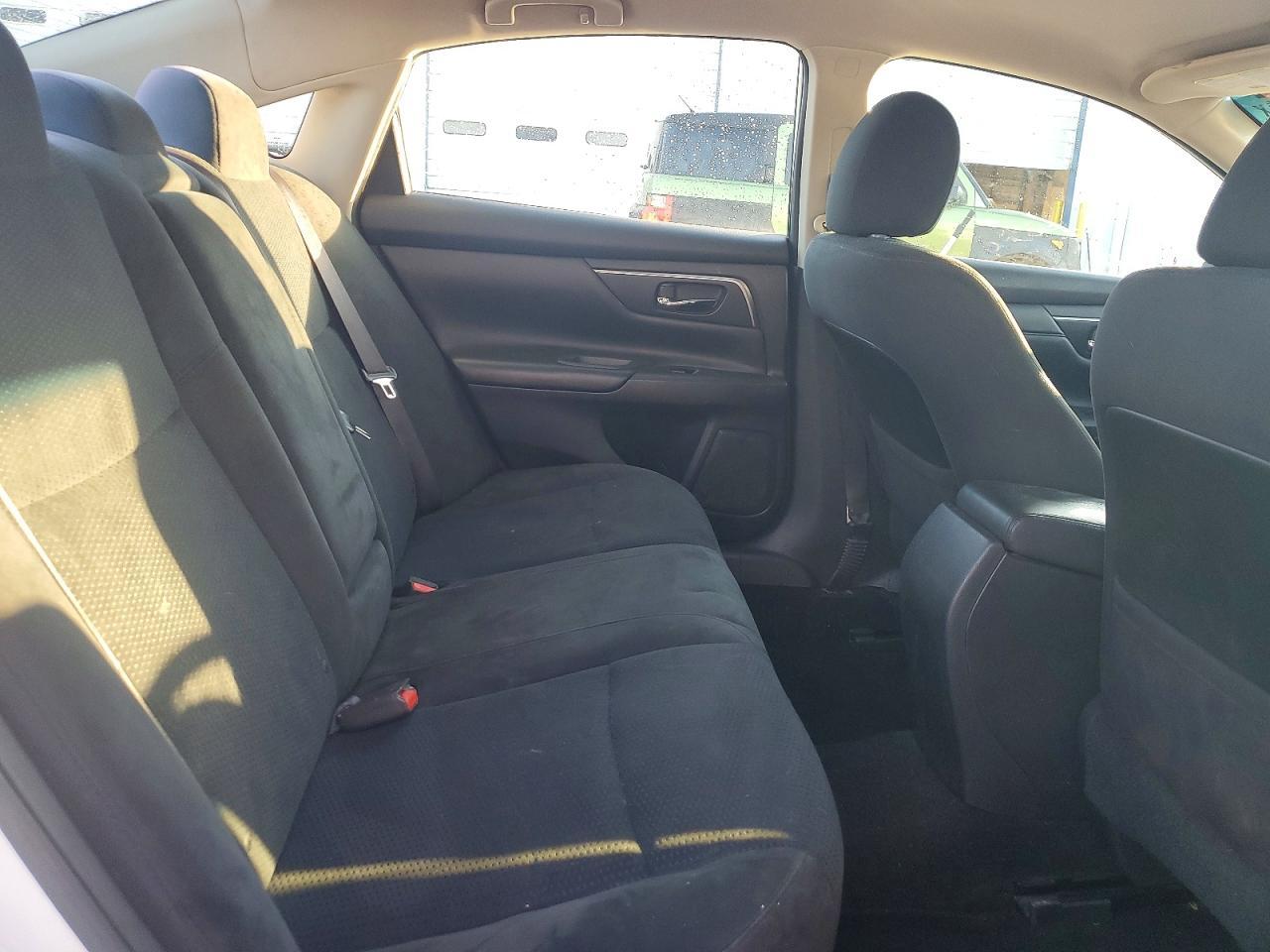 2015 Nissan Altima 2.5 S - zdjęcie 10