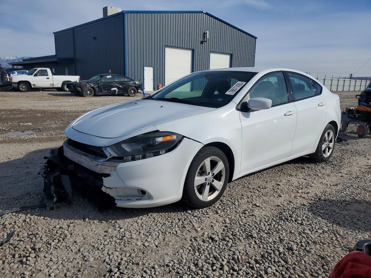 2015 Dodge Dart Sxt - zdjęcie główne