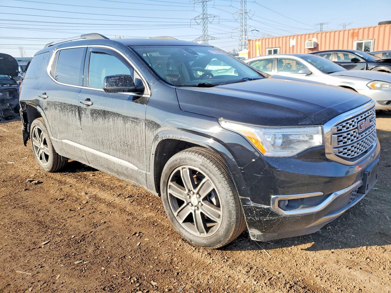 2017 GMC Acadia Denali - zdjęcie 4