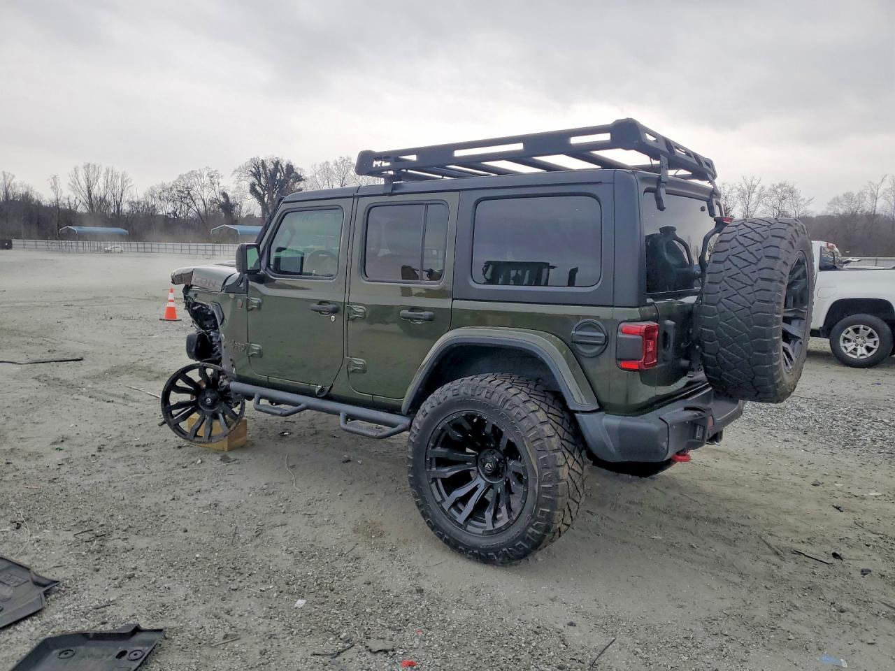 2020 Jeep Wrangler Unlimited Rubicon - zdjęcie 2