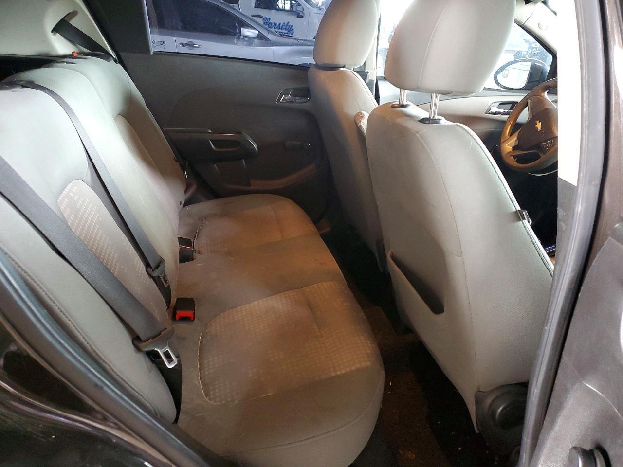 2014 Chevrolet Sonic Ls - zdjęcie 10