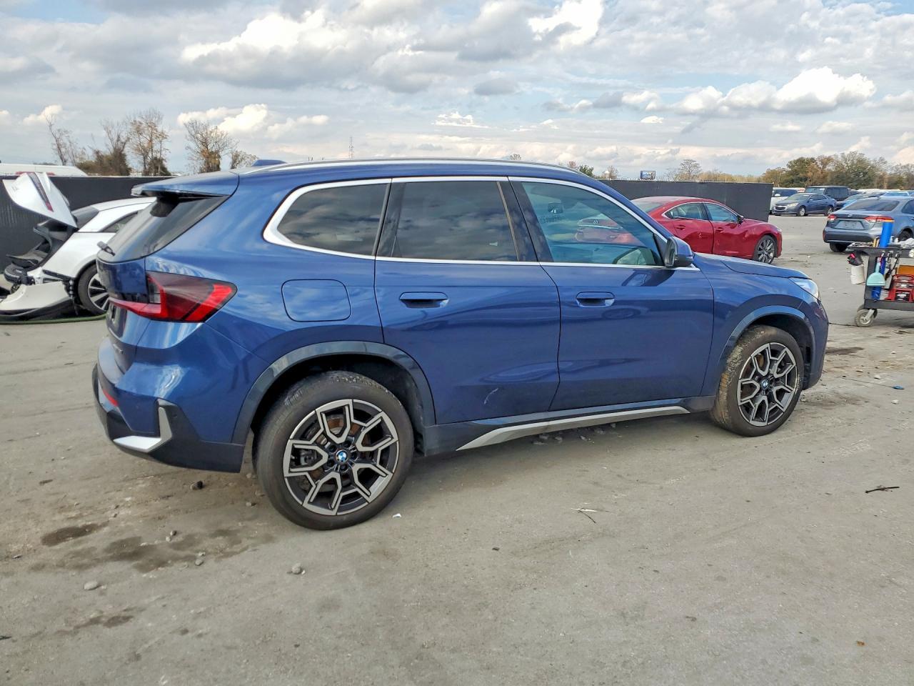 2025 BMW X1 xDrive28I - zdjęcie 3