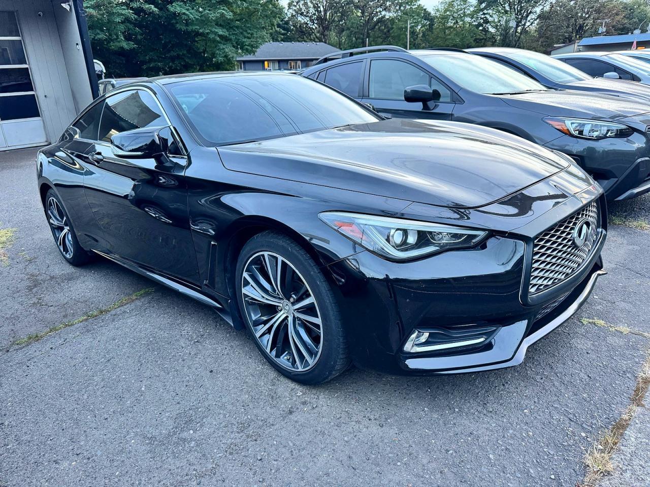 2018 Infiniti Q60 3.0T Luxe - zdjęcie główne