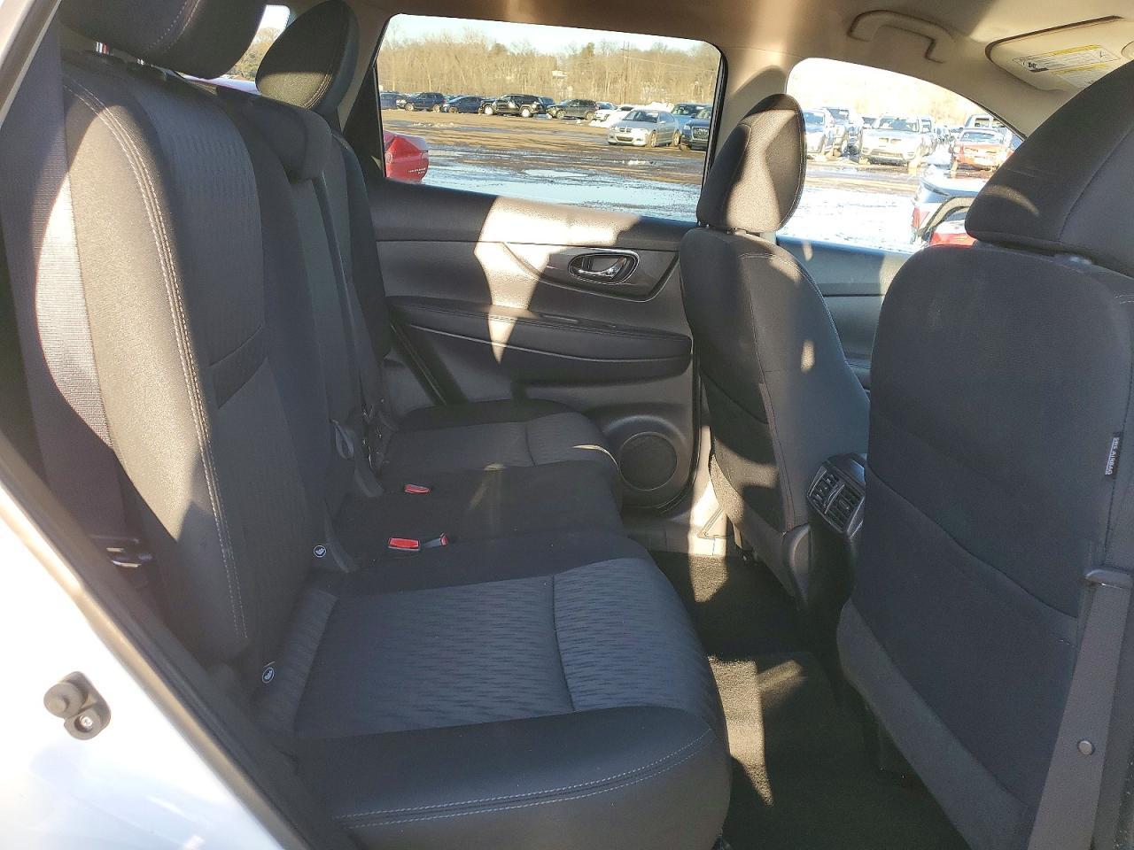 2018 Nissan Rogue Sv - zdjęcie 11