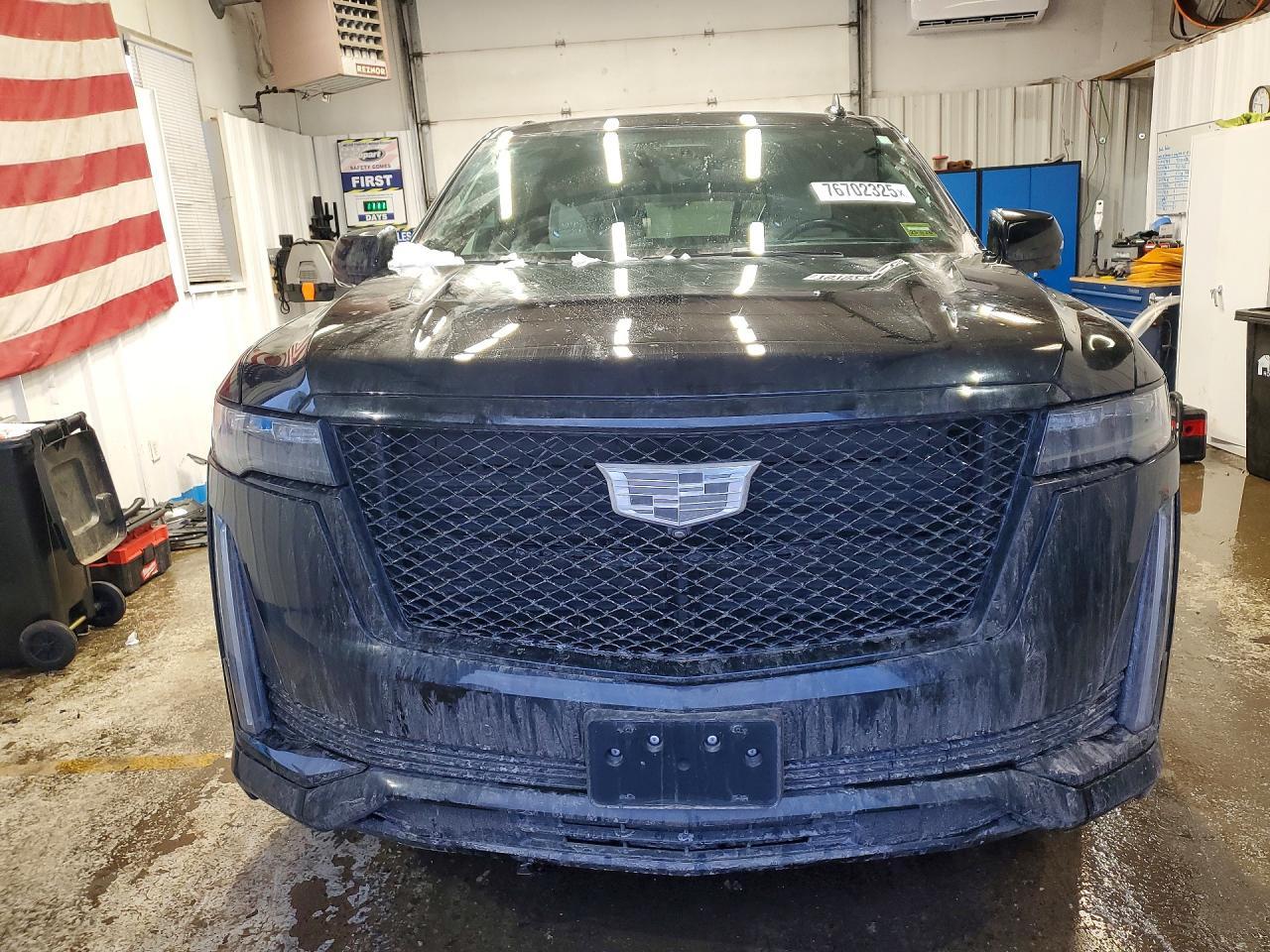 2022 Cadillac Escalade Sport - zdjęcie 5