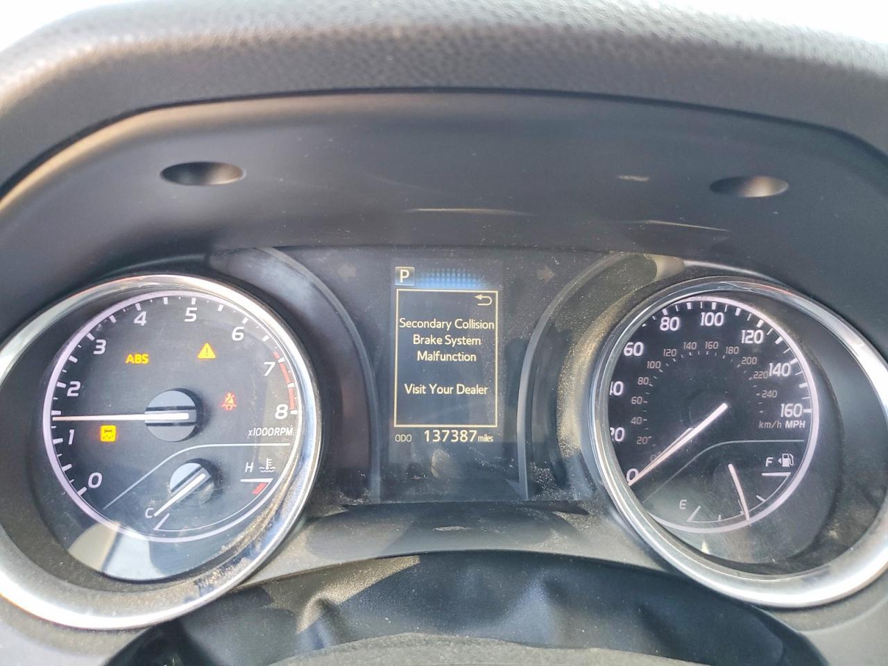 2019 Toyota Camry /Le/ - zdjęcie 9