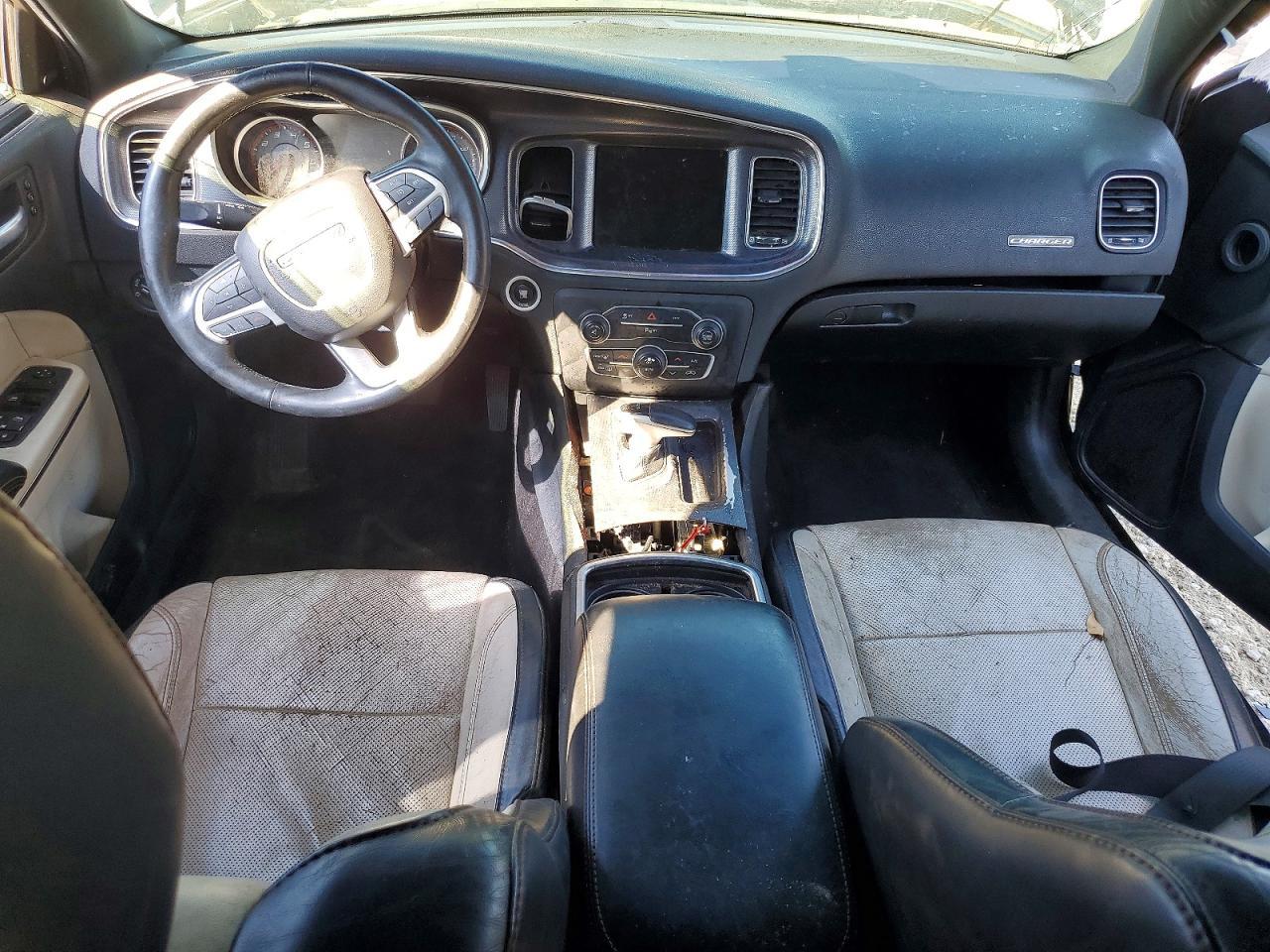 2015 Dodge Charger Sxt - zdjęcie 8