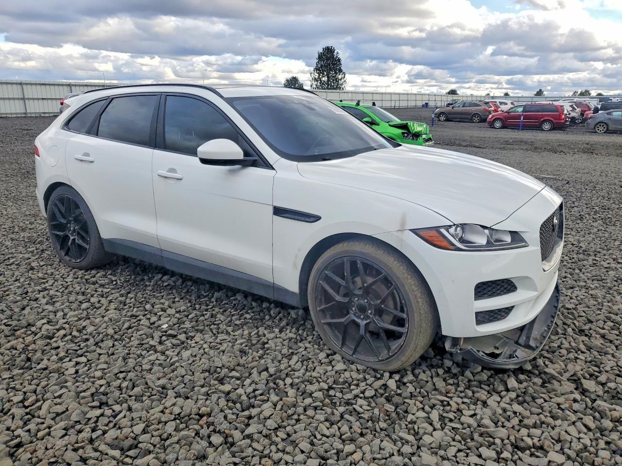 2017 Jaguar F-Pace Premium - zdjęcie 4