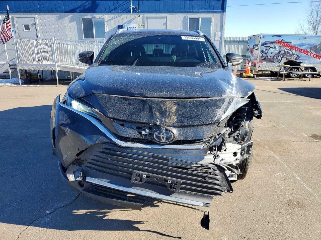 2021 Toyota Venza Le - zdjęcie 5