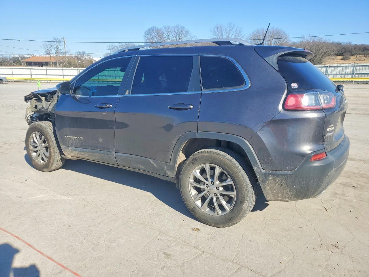 2019 Jeep Cherokee Latitude Plus - zdjęcie 2