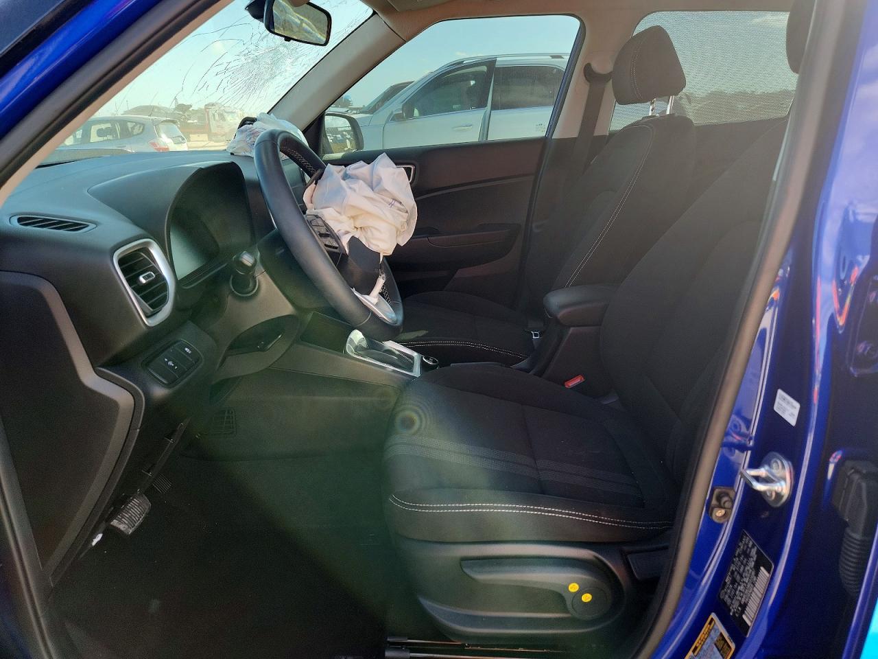 2024 Hyundai Venue Sel - zdjęcie 7