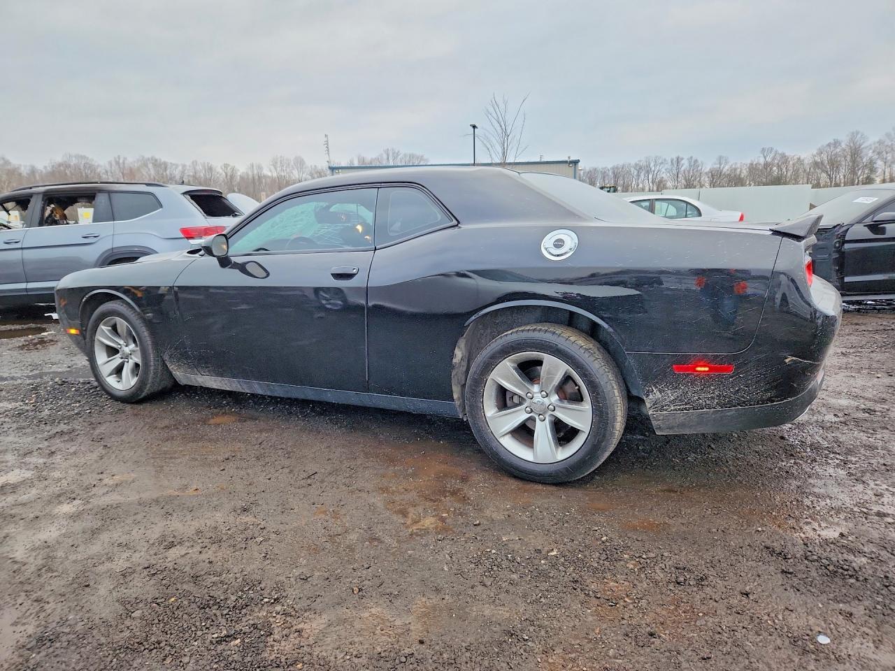 2019 Dodge Challenger Sxt - zdjęcie 2
