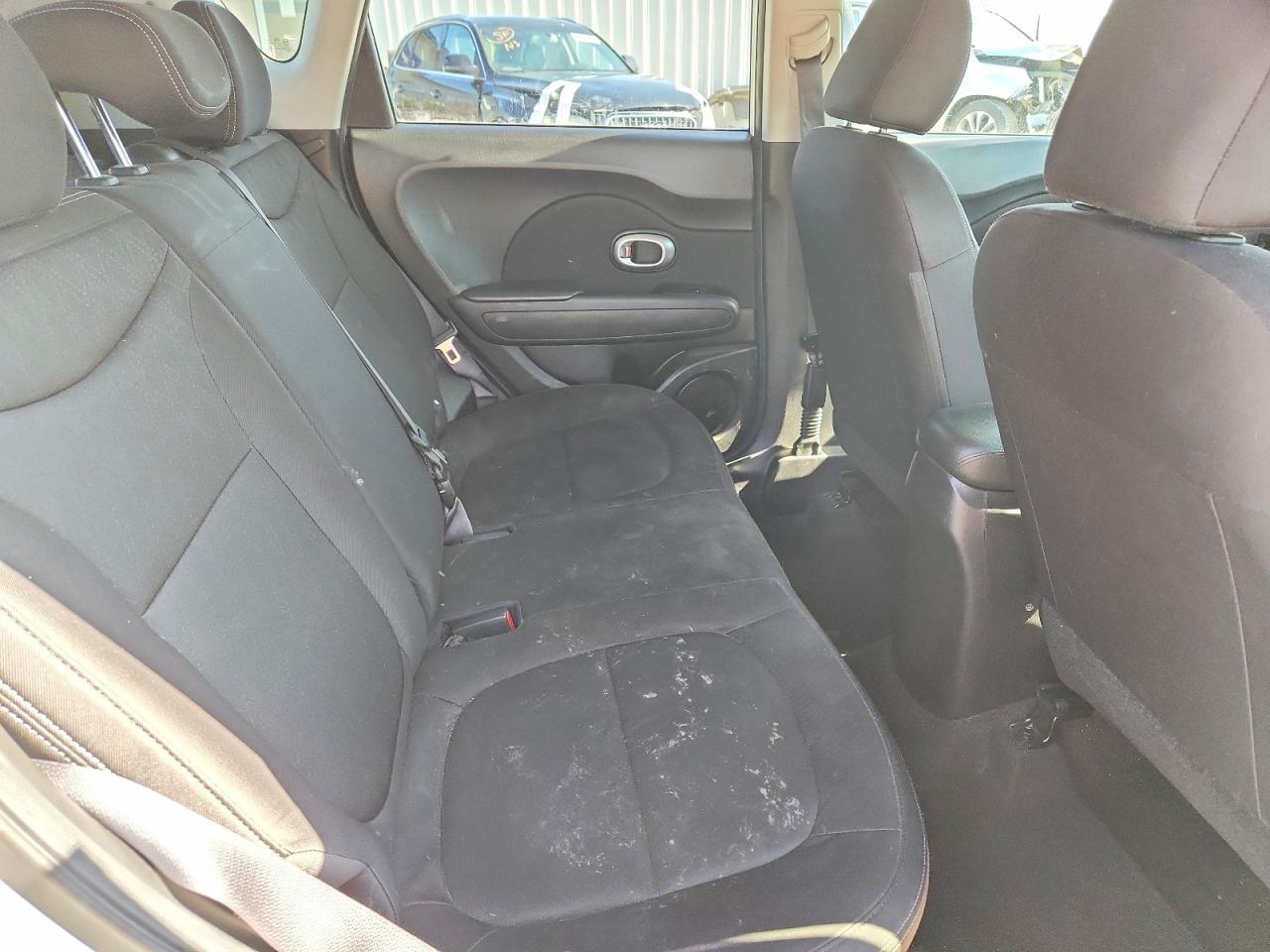 2016 Kia Soul Base - zdjęcie 11