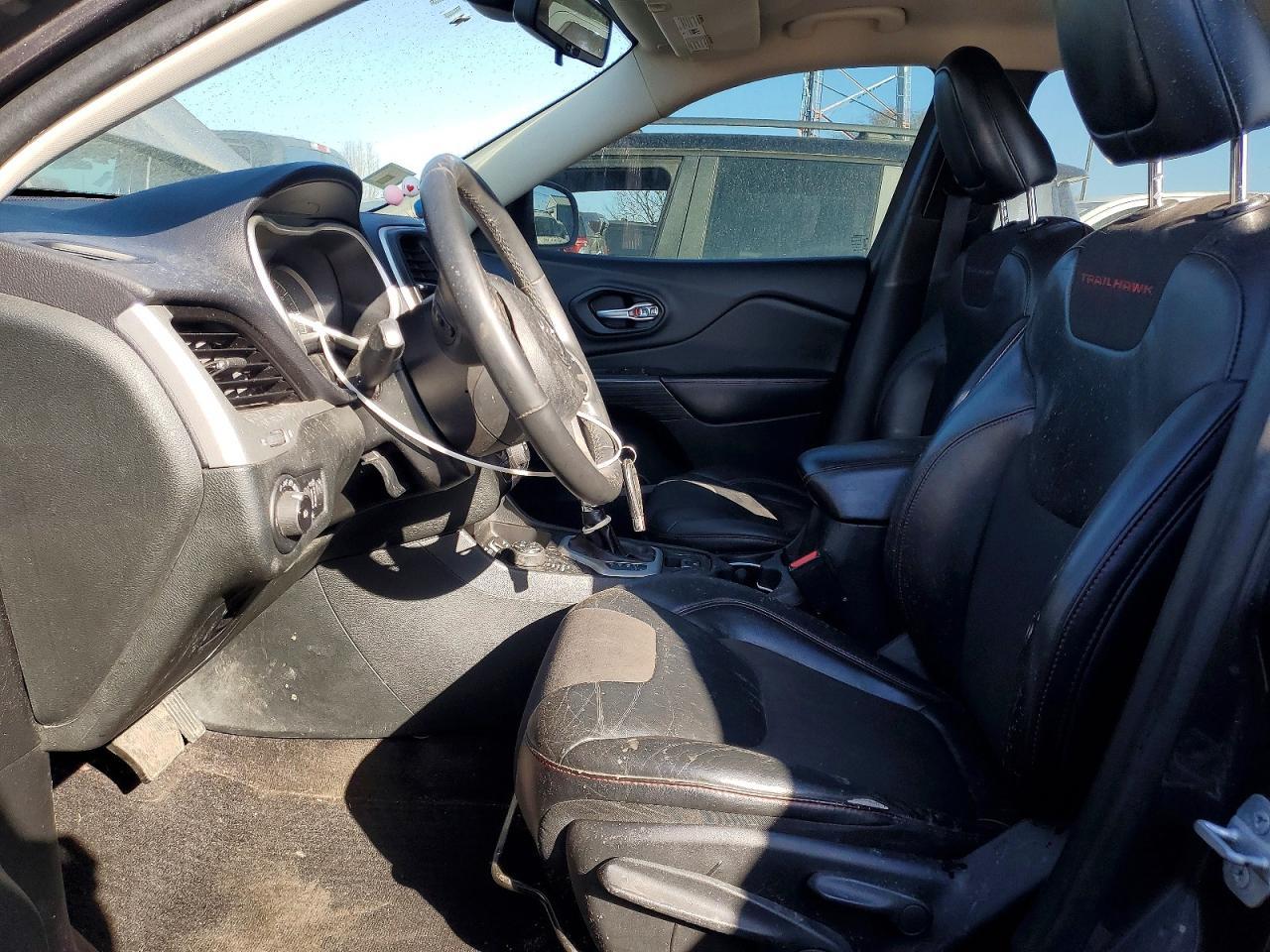 2015 Jeep Cherokee Trailhawk - zdjęcie 7