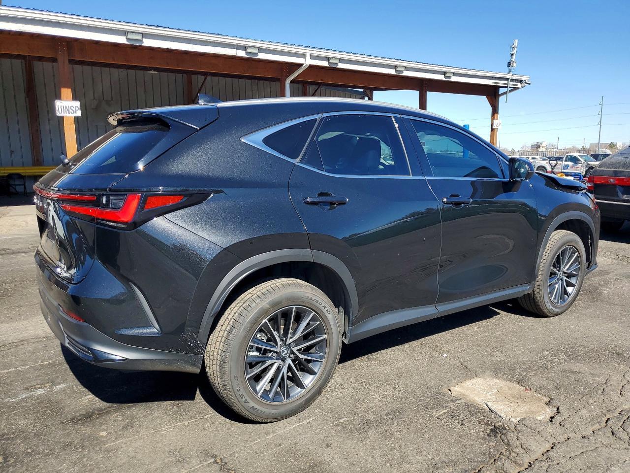 2024 Lexus Nx 250 Base - zdjęcie 3