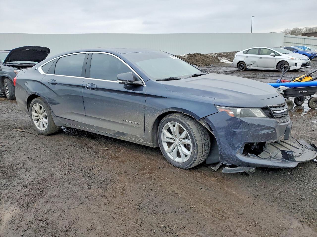 2019 Chevrolet Impala Lt - zdjęcie 4