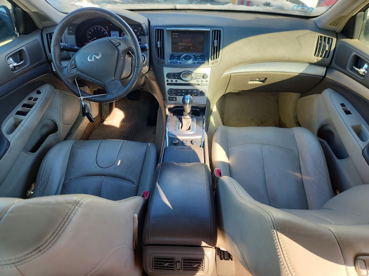 2015 Infiniti Q40 - zdjęcie 8