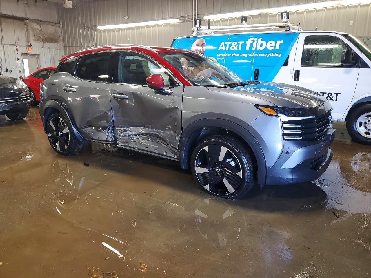 2025 Nissan Kicks Sr - zdjęcie 4