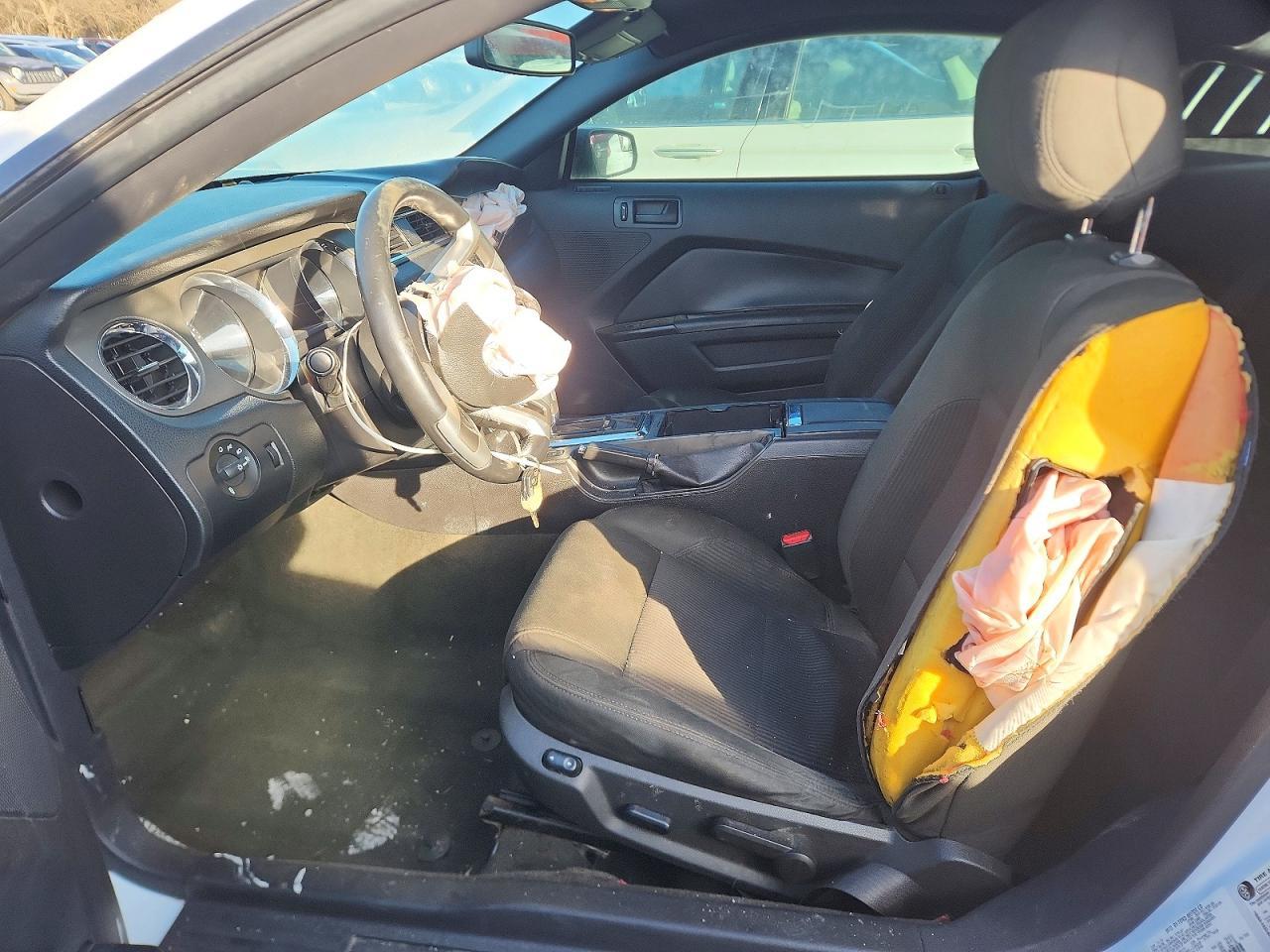2014 Ford Mustang - zdjęcie 7