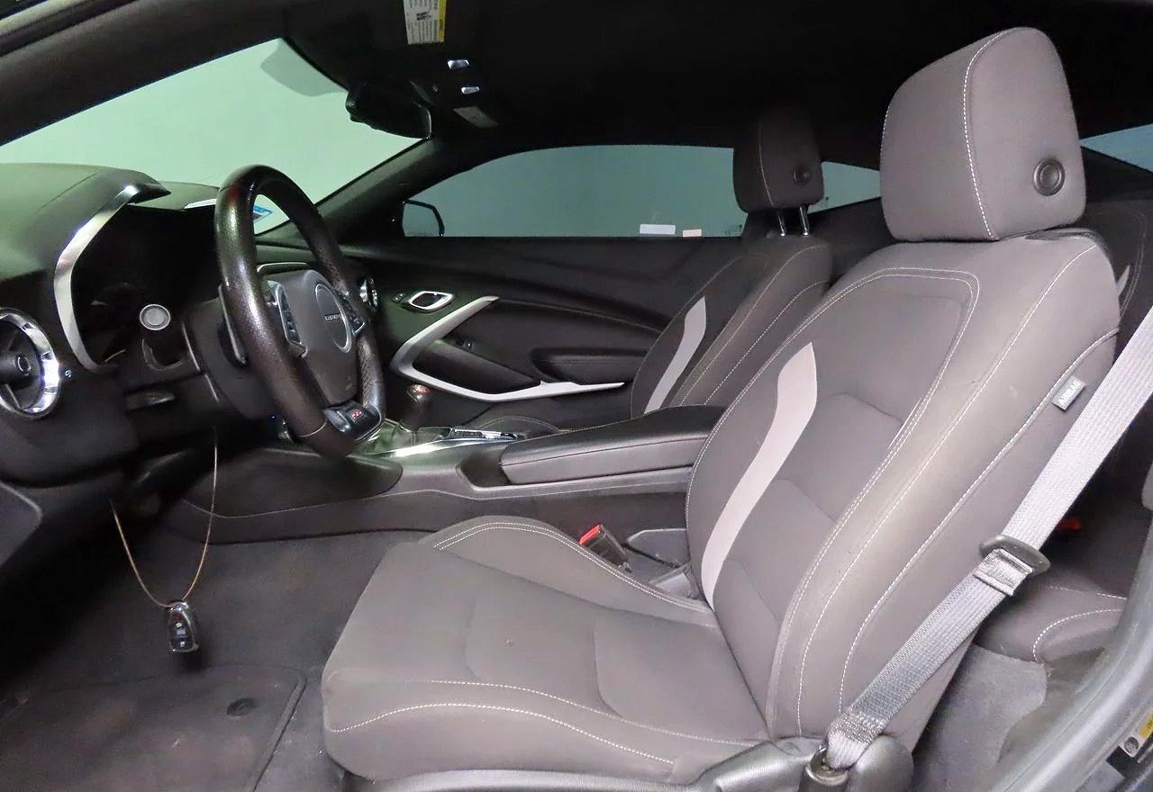 2022 Chevrolet Camaro Lt1 - zdjęcie 9