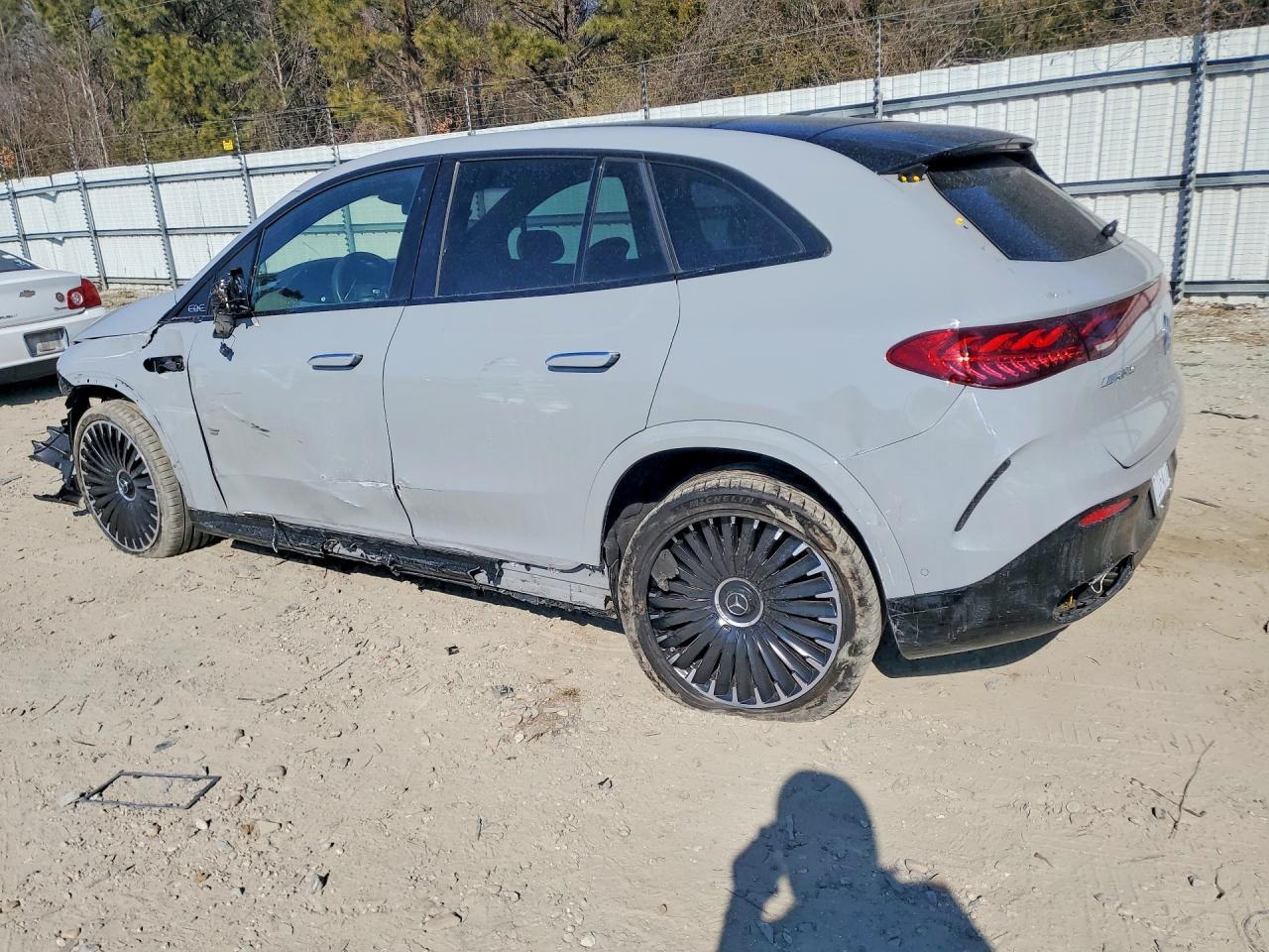 2024 Mercedes-Benz Eqe Suv Amg 4Matic - zdjęcie 2