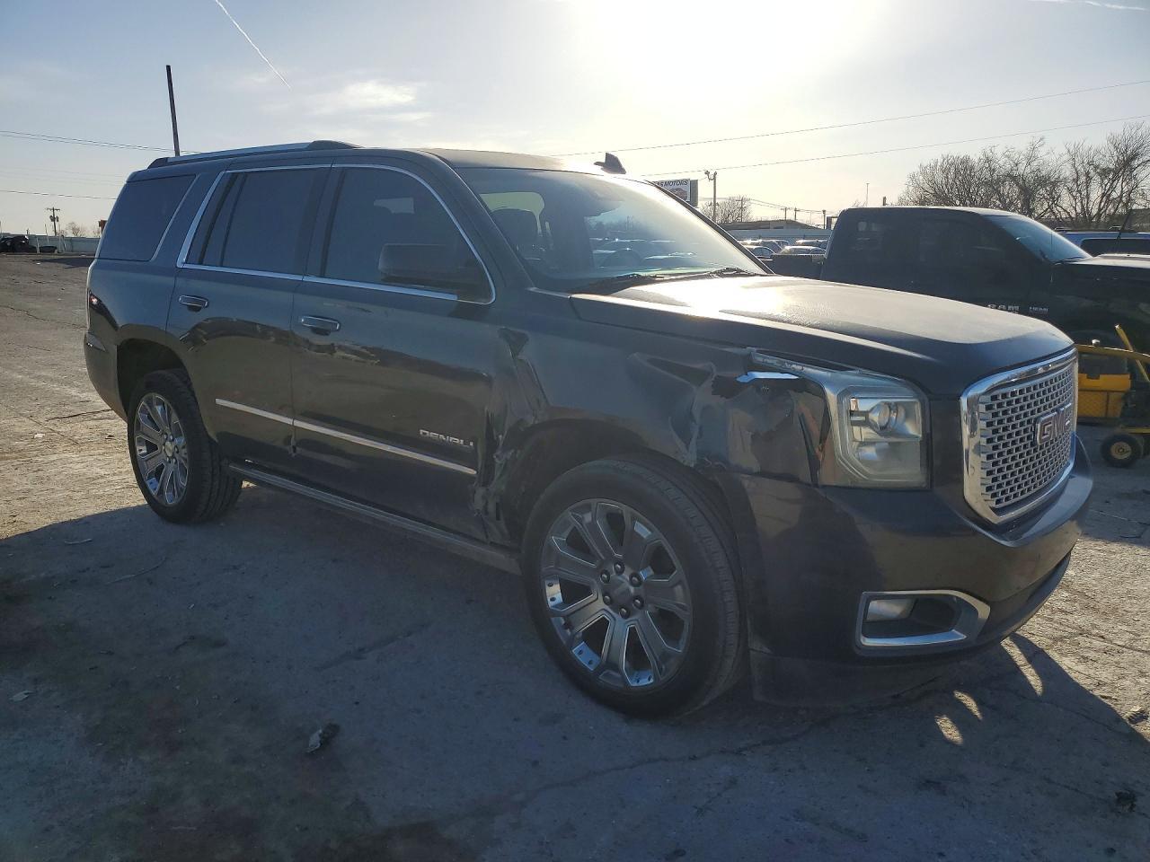 2015 GMC Yukon Denali - zdjęcie 4