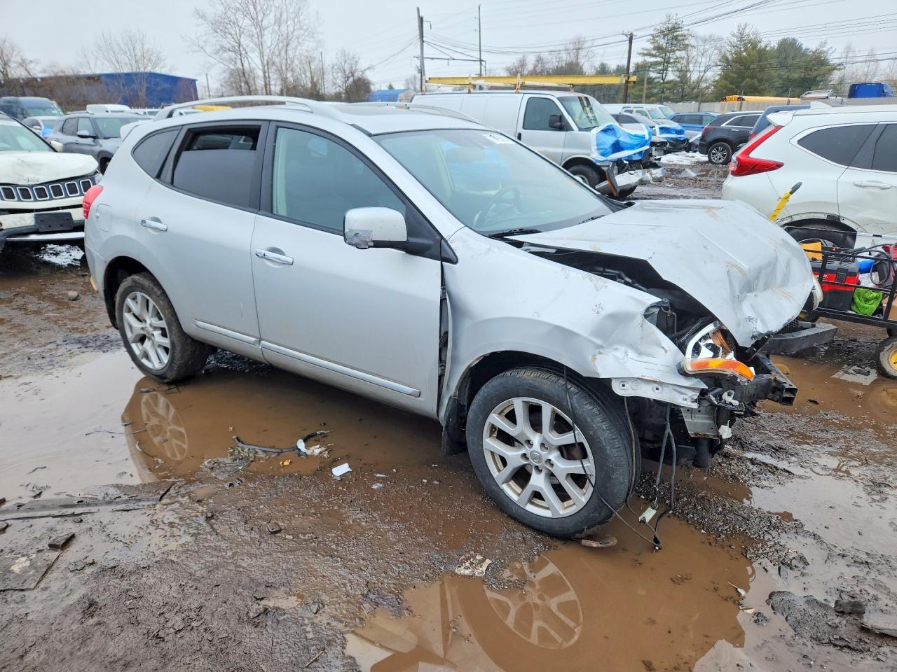 2013 Nissan Rogue S - zdjęcie 4