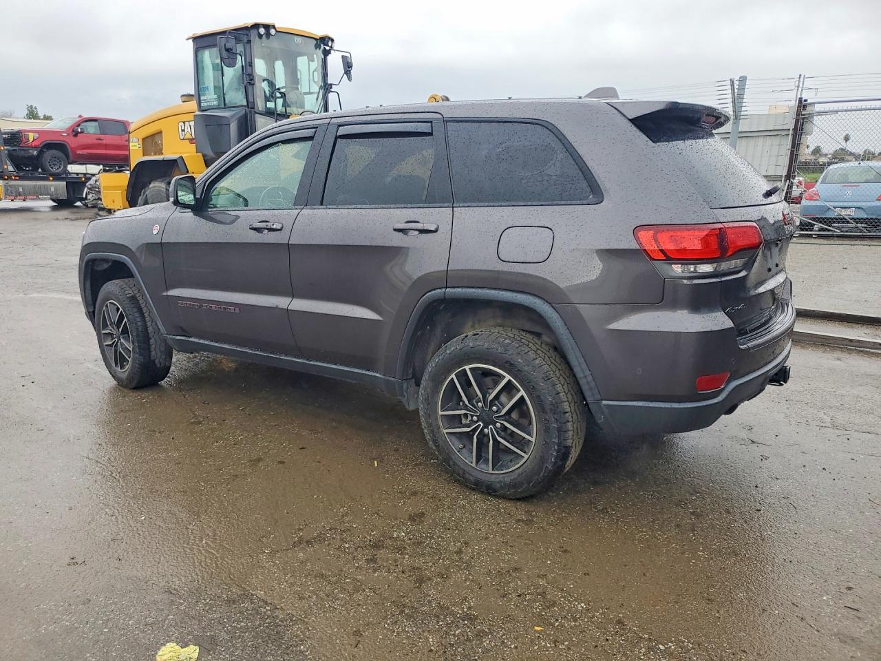 2019 Jeep Grand Cherokee Trailhawk - zdjęcie 2
