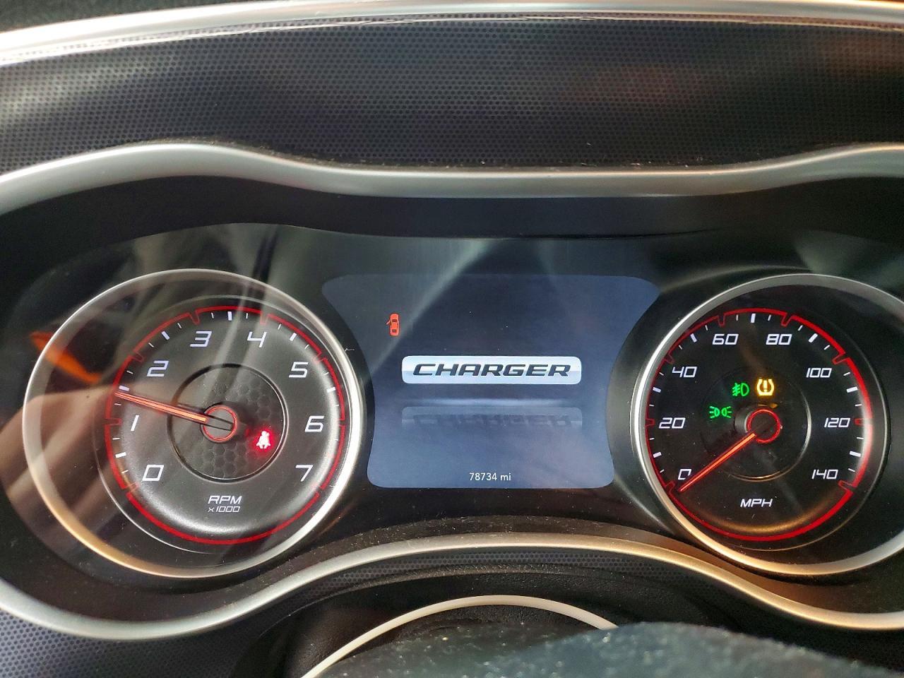 2016 Dodge Charger Sxt - zdjęcie 9