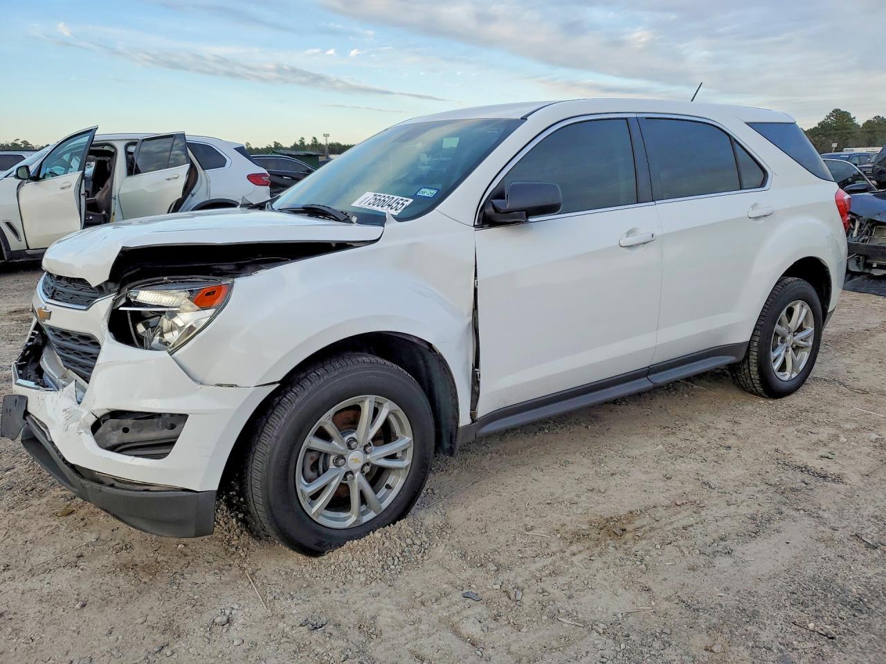 2017 Chevrolet Equinox Ls - zdjęcie główne