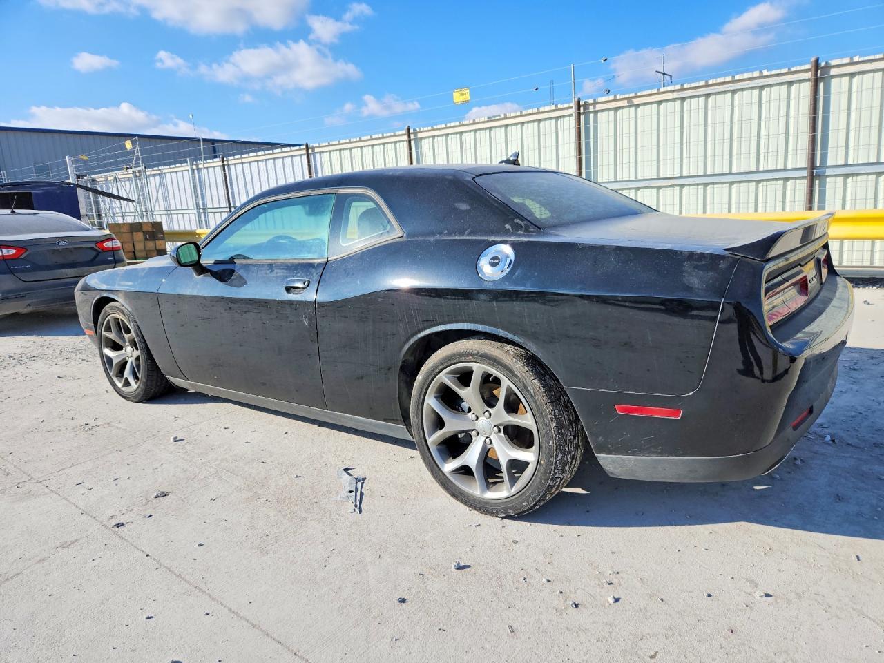 2016 Dodge Challenger Sxt - zdjęcie 2