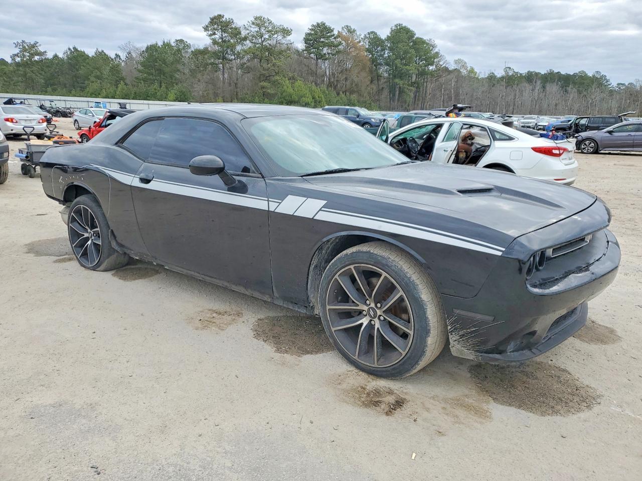 2016 Dodge Challenger Sxt - zdjęcie 4