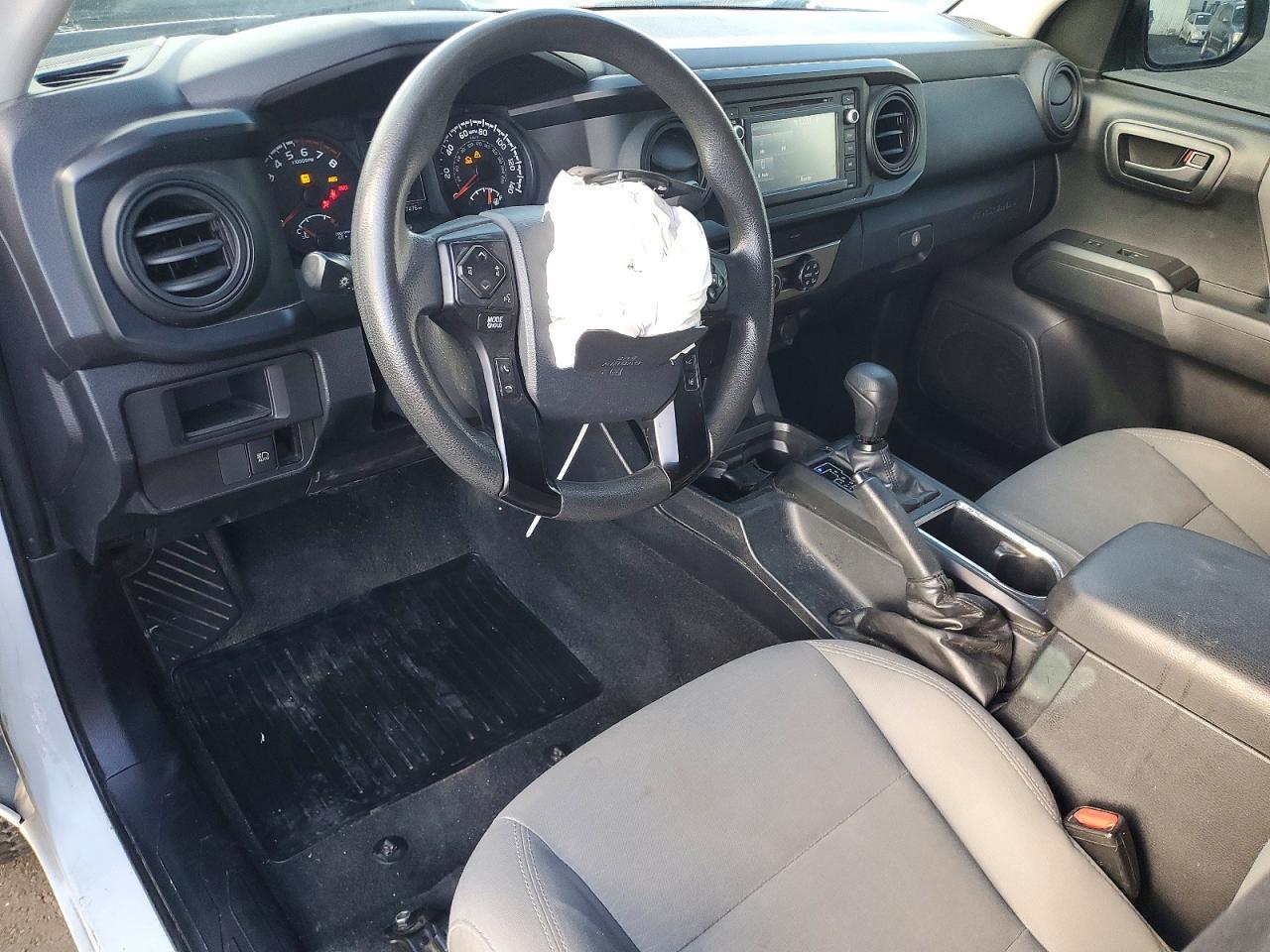 2019 Toyota Tacoma Access Cab - zdjęcie 8