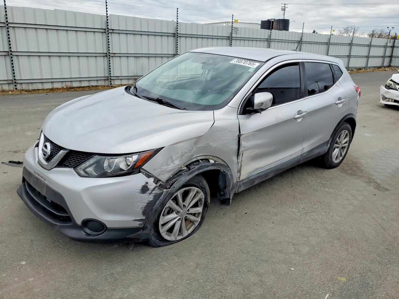 2017 Nissan Rogue Sport S - zdjęcie główne