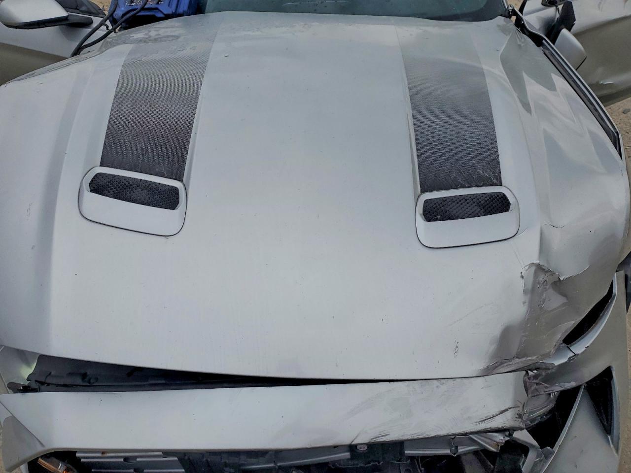 2020 Ford Mustang - zdjęcie 11