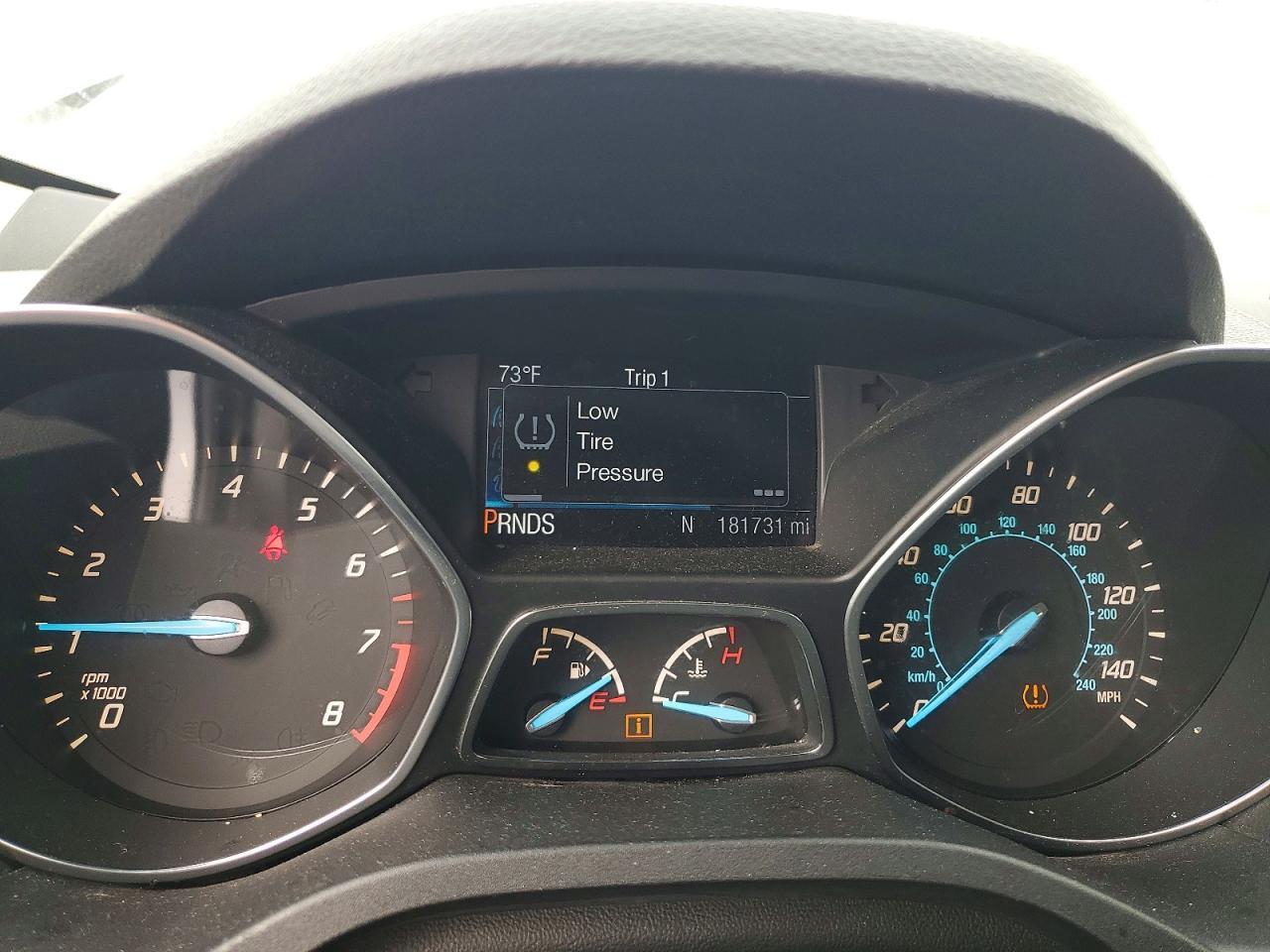 2014 Ford Escape Titanium - zdjęcie 9