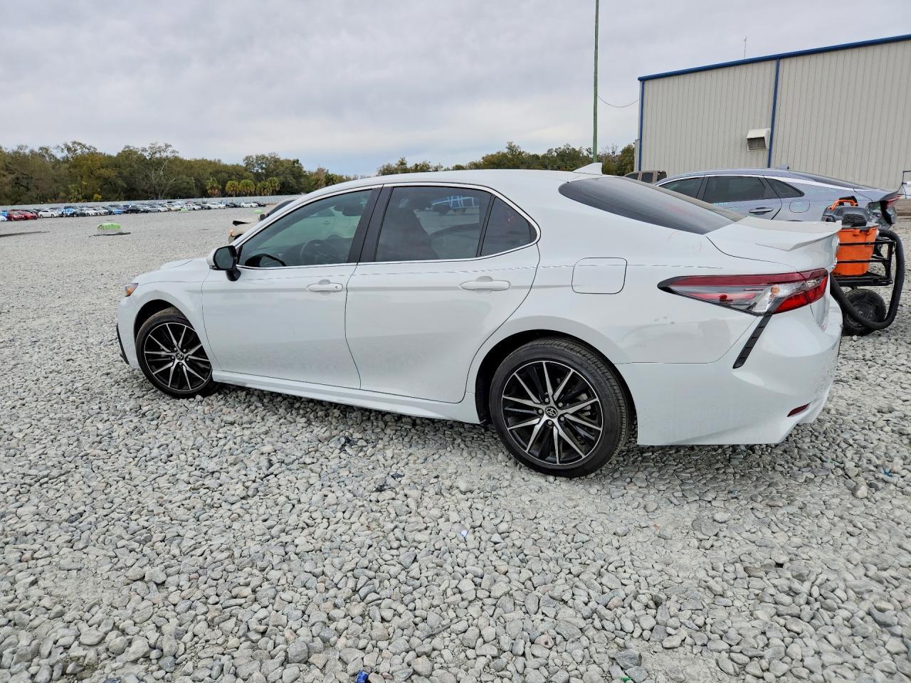 2023 Toyota Camry Se Night Shade - zdjęcie 2