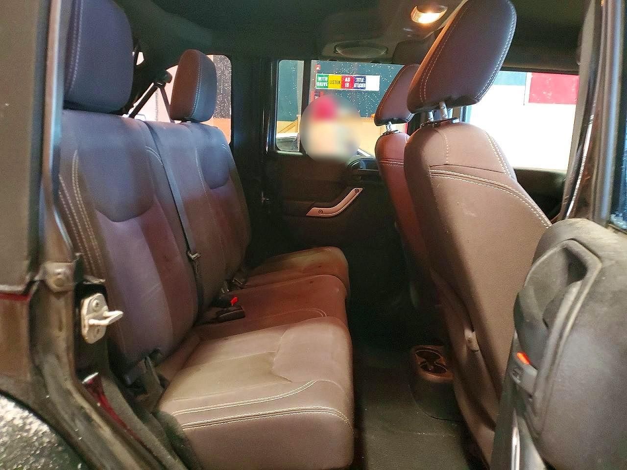 2014 Jeep Wrangler Unlimited Rubicon - zdjęcie 11